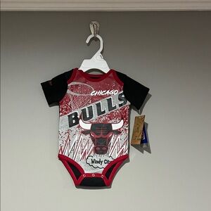 Mitchell & Ness Chicago Bulls Red and Black Graphic Onesie